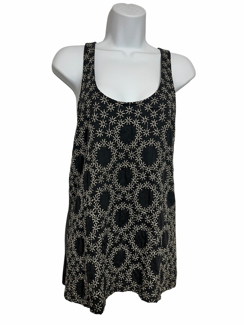 Anthropologie HWR Monogram Charcoal Embroidered Sleeveless Blouse Size Medium